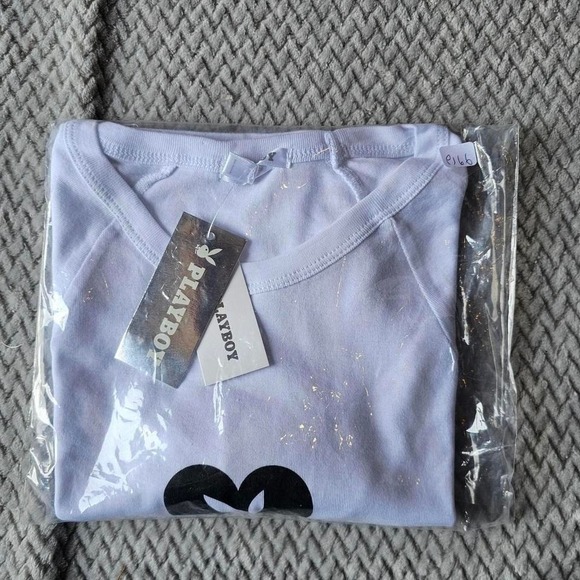 Playboy Crop Tee Women's S Heart Bunny NWT - Picture 6 of 6